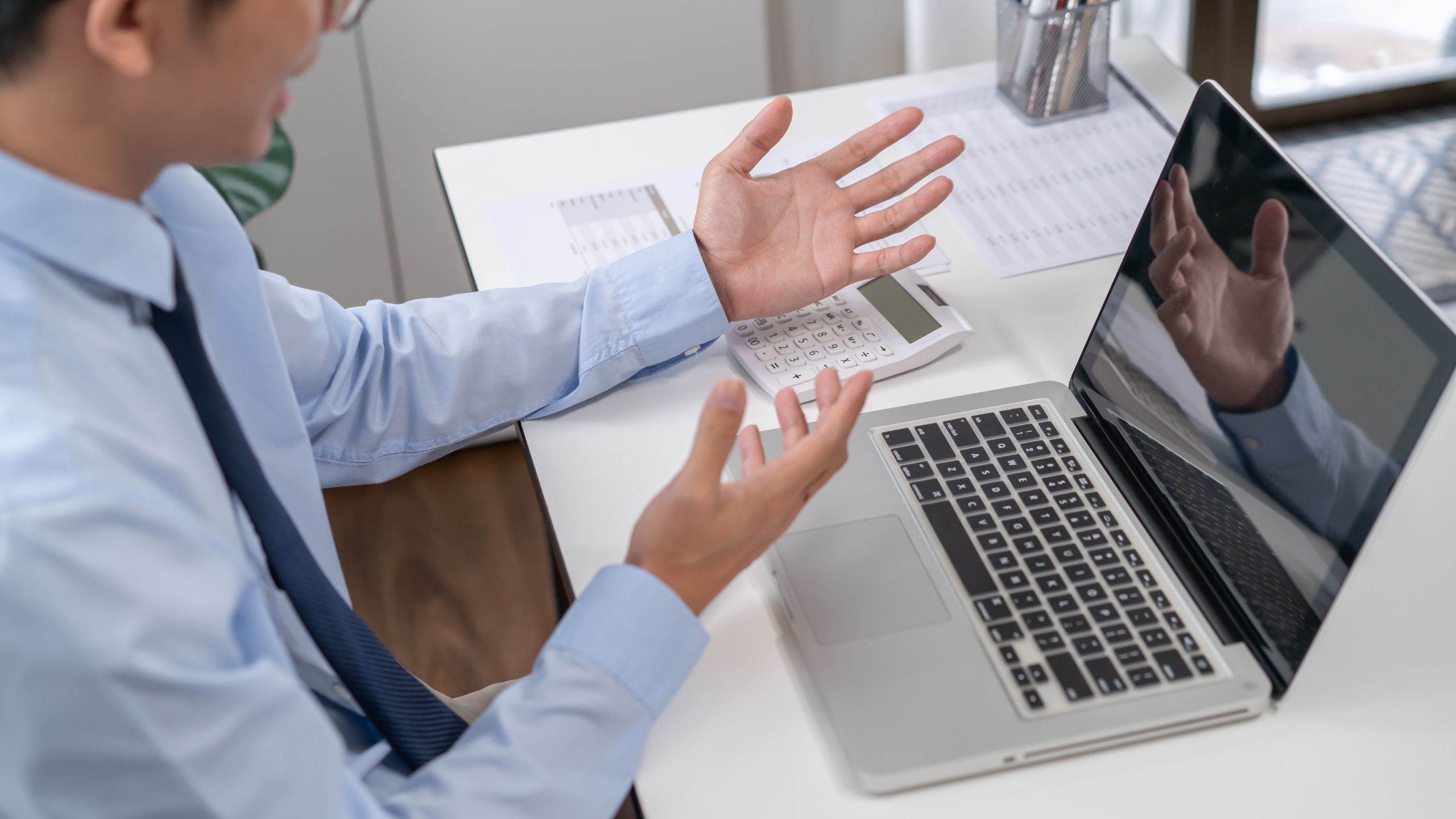 【大阪】24時間メールを受け付けるホームページ作成会社を選ぶメリット